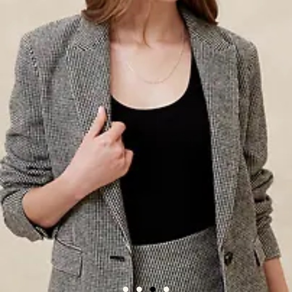 Banana Republic Factory Gray Blazer - Picture 2 of 5